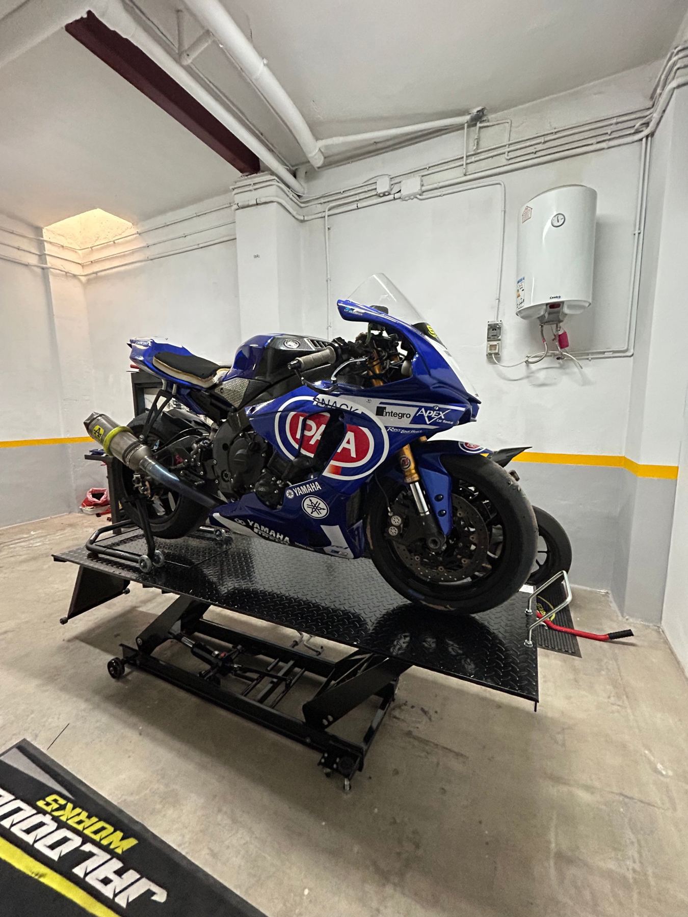 Yamaha RN49 revisada en el taller de Jaloque Works
